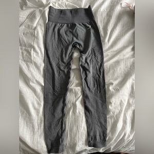 🌊 Grey gymshark leggings!